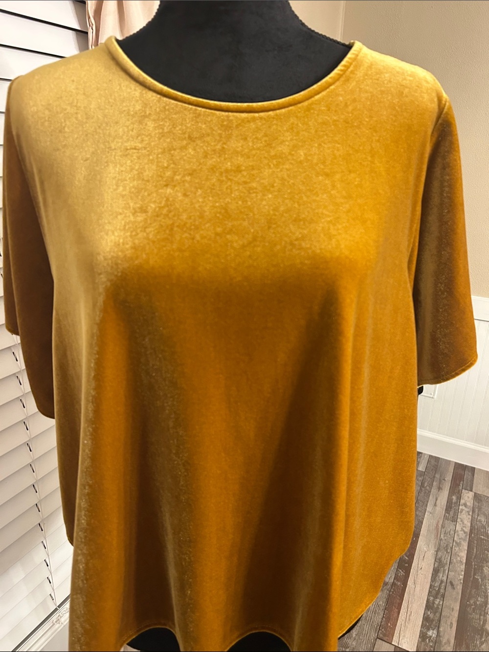 Madewell Velvet Short Sleeve Tee in Golden Mustard